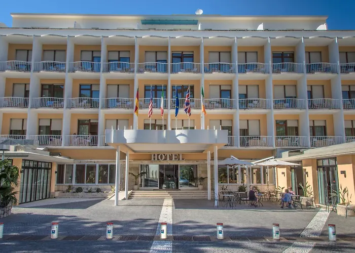 Grand Hotel Moon Valley